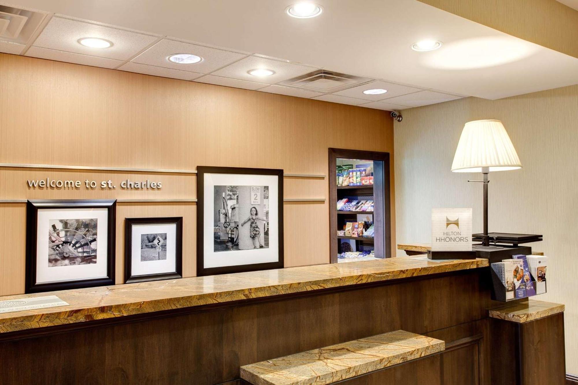 Hampton Inn & Suites Chicago/Saint Charles Kültér fotó